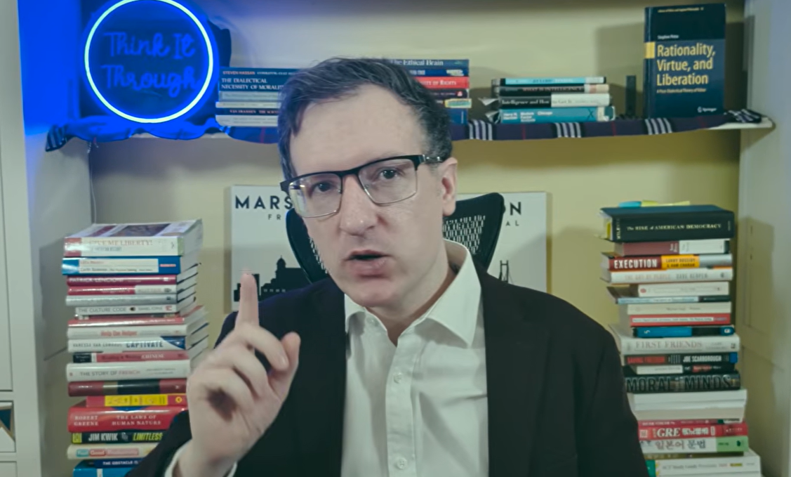 Free Training — The Critical Thinker's Playbook